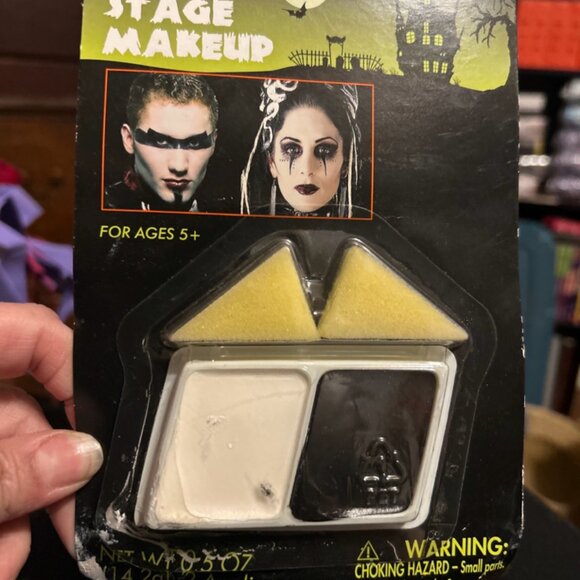 Make Up Sticks Bright White/black Make Up Crayons Halloween Goth Emo Fun & More - Picture 1 of 6